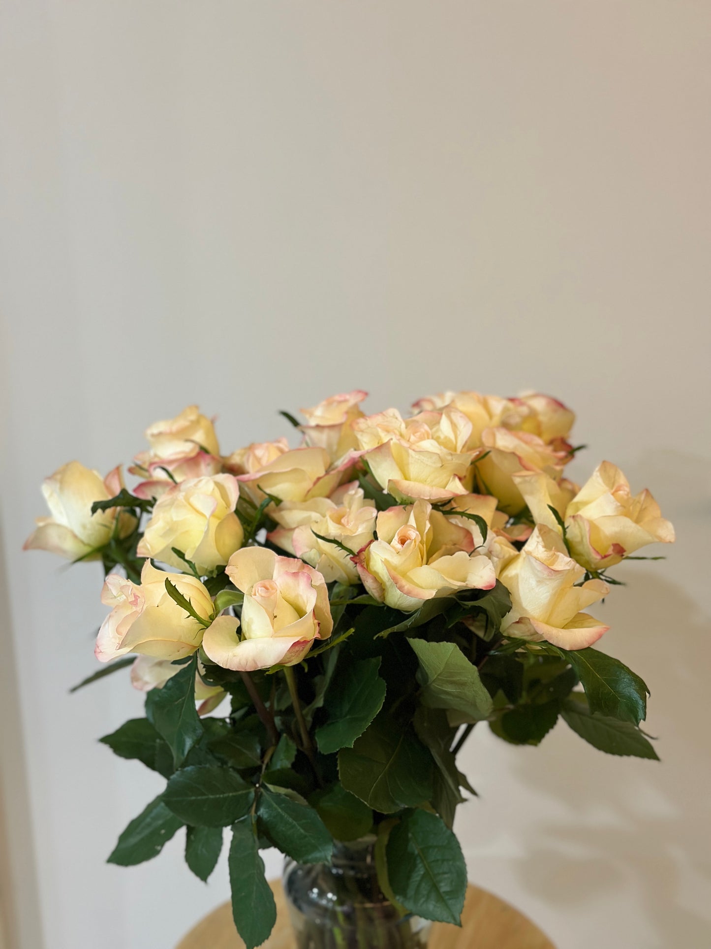 Roses arrangement